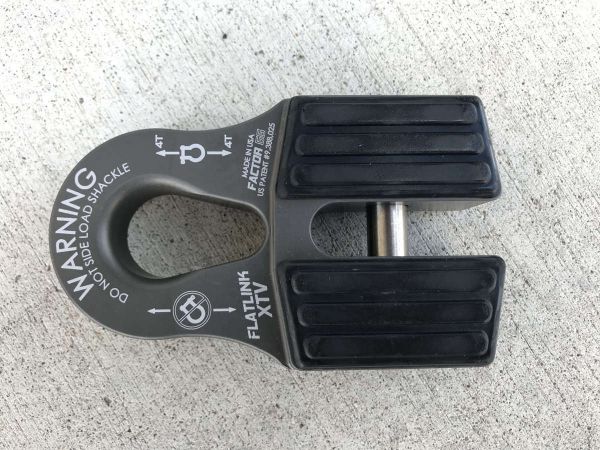Picture of FlatLink XTV Winch Shackle Mount Gray Factor 55