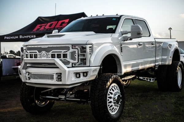 Picture of 17-19 Ford F-450/F-550 Front Bumper Flog Industries